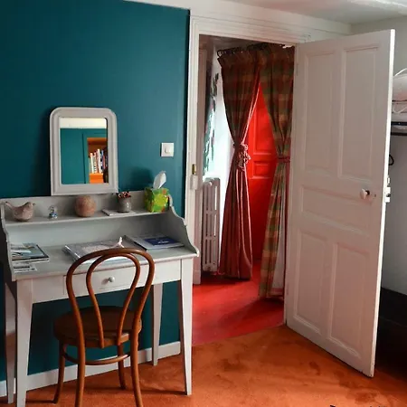 Chez Catie Quintin